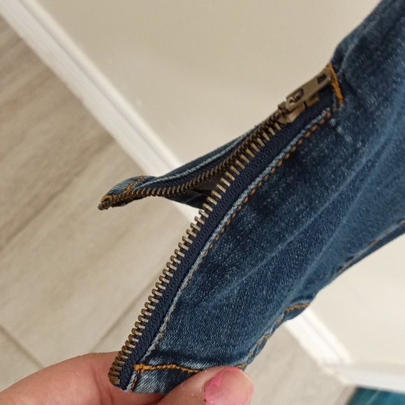 Wild Blue Sadie Robertson Collection denim dark wash skinny jeans - Picture 4 of 8